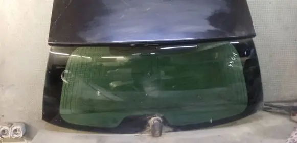 Peugeot 407 Opening tailgate glass