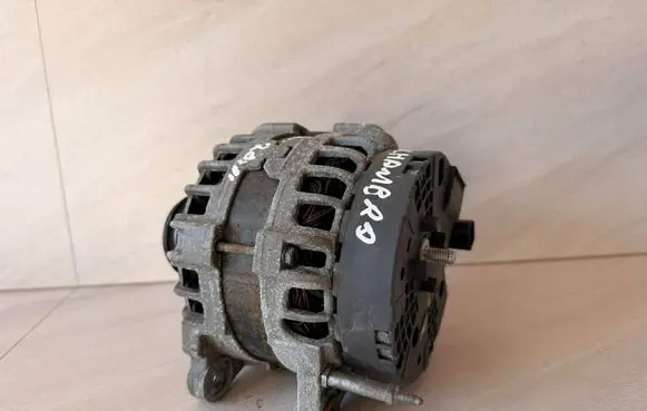 Seat Alhambra (Mk2) Generator/alternator 03L903024F
