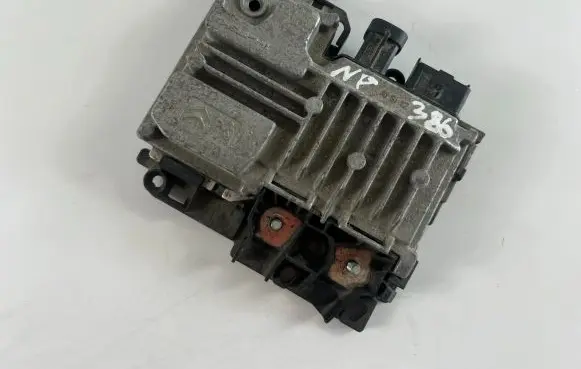 Peugeot 208 Other control units/modules 9810858280