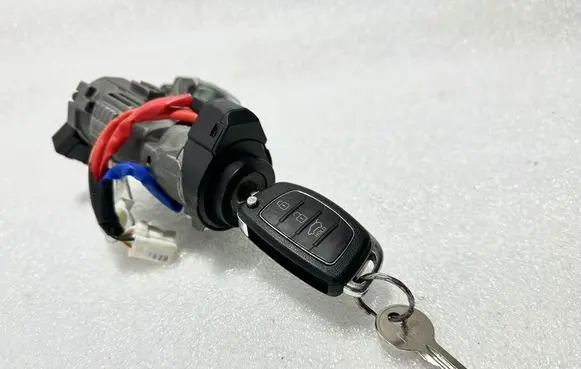 Hyundai i40 Ignition lock 1J000433 0KA185T 4498U20