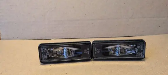 Peugeot 3008 II Number plate light 1090084 W03403