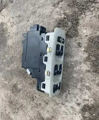 Volvo S60 Electric window control switch