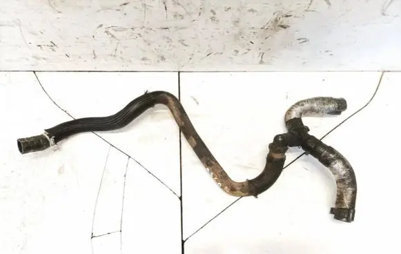 Land Rover Freelander 2 - LR2 Engine coolant pipe/hose 