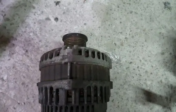 Nissan Qashqai Generator/alternator 23100JG71A