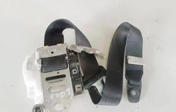 Lexus GS 300 350 430 450H Front seatbelt 7S2170P 006573