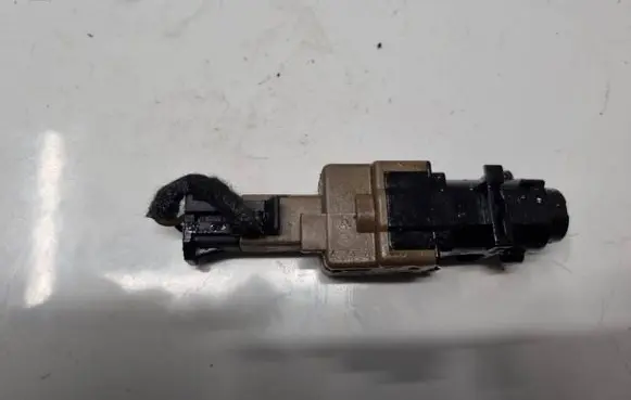 Brake pedal sensor switch