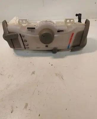 Toyota Aygo AB10 Climate control unit 559000H020