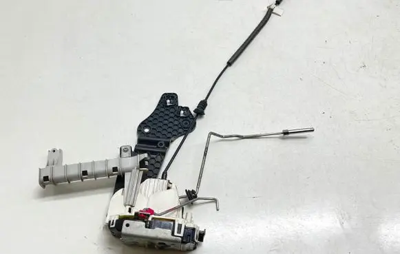 Dodge Durango III Rear door lock P04589923AG B6525 T51KD0256