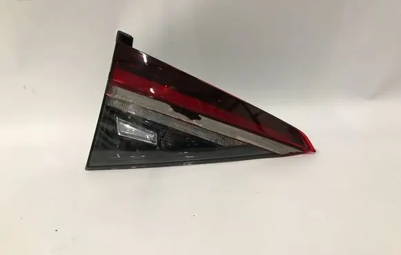 Skoda Superb B8 (3V) Rear/tail lights 3V9.945.307.H 3V9945307H 81920101