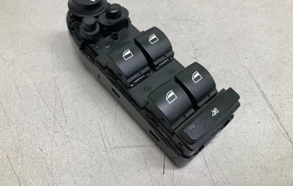 BMW X5 E70 Electric window control switch 9122121