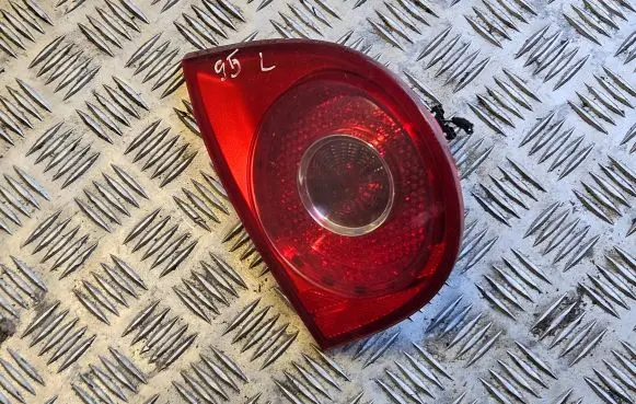 Volkswagen Golf V Tailgate rear/tail lights 89031766