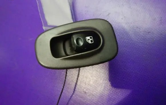 Hyundai Accent Quarter vent window switch 