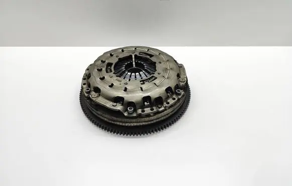 BMW 5 E60 E61 Clutch pressure plate 7535593 21217535593