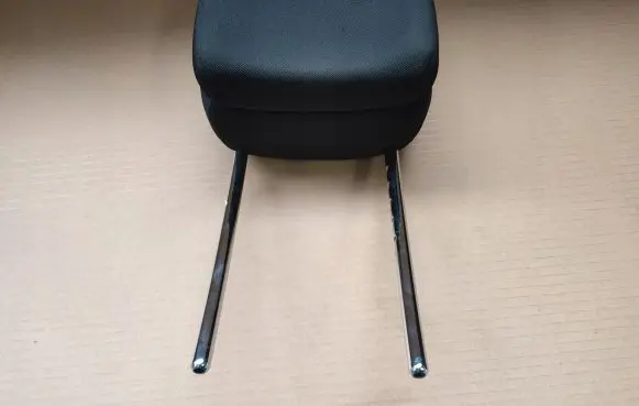 Peugeot 508 Front seat headrest 