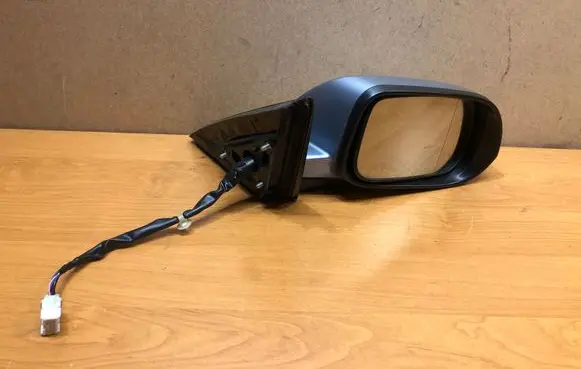Honda Accord Front door electric wing mirror 010142