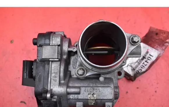 Opel Vectra C Throttle body valve 