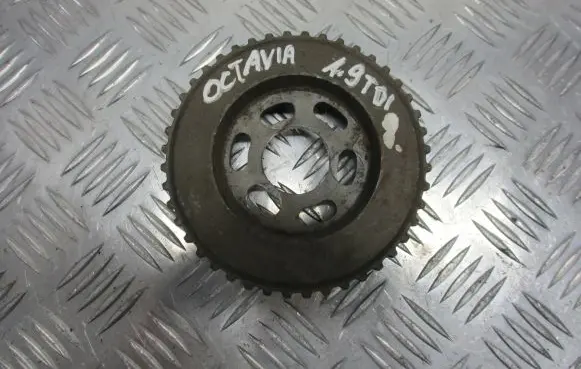 Skoda Octavia Mk1 (1U) Timing chain sprocket 
