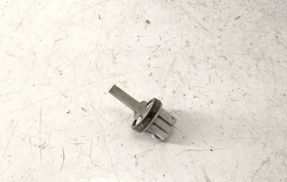 Volkswagen PASSAT B5.5 Interior temperature sensor 4A0820539