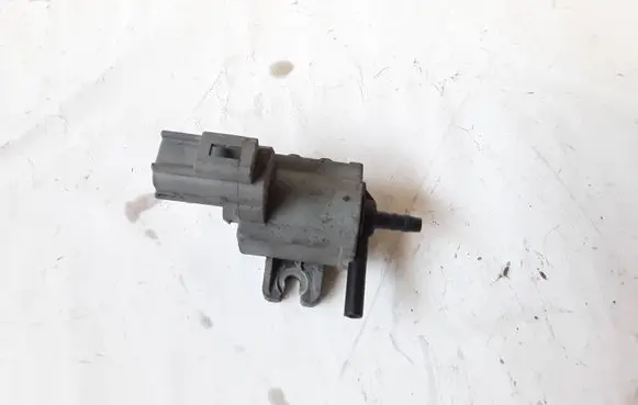 Land Rover Range Rover Sport L320 Valve vacuum 70121100