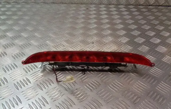 Chevrolet Epica Third/center stoplight
