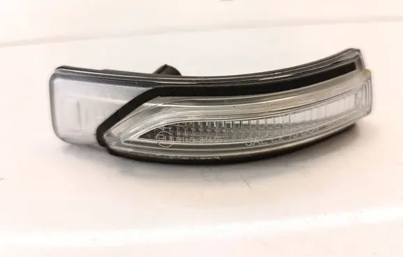 Hyundai Ioniq Mirror indicator light 87613G2