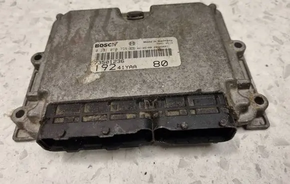 Fiat Stilo Engine control unit/module 0281010738 73501236