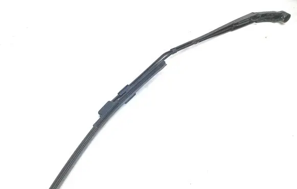 Mazda CX-30 Front wiper blade arm