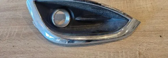 Chrysler Pacifica Front fog light trim/grill 5SD10TRMAB 68229006AA