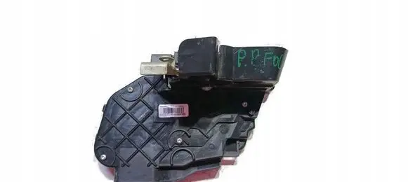 Ford Focus Front door lock 6N4AL21812CB