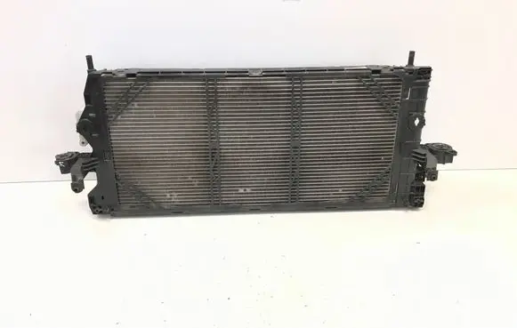 Volvo XC40 Radiator set 32249883 33349884 32339601