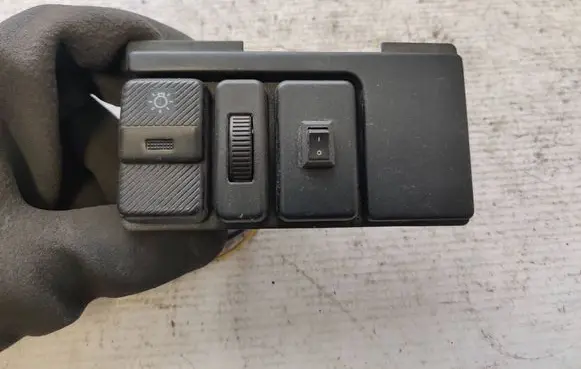 Volkswagen Transporter - Caravelle T4 Headlight level height control switch 701858099