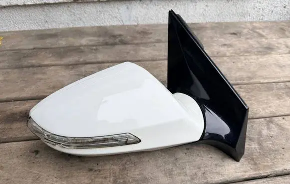 Hyundai i40 Front door electric wing mirror 023588