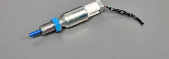 Clutch pedal sensor