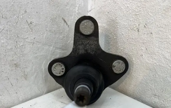 Volkswagen Golf VIII Front ball joint 