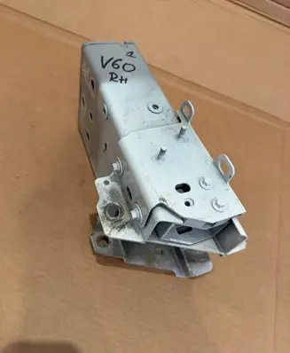 Volvo V60 Front bumper shock/impact absorber 32377058 B08RA