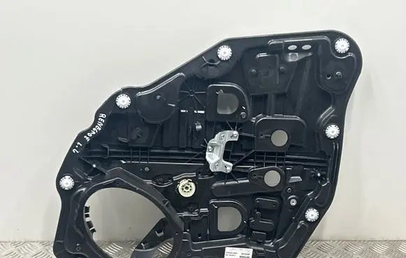 Jeep Renegade Rear window lifting mechanism without motor 