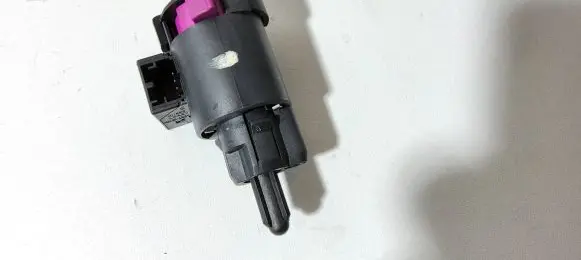 Audi A6 S6 C6 4F Brake pedal sensor switch 4F0945459A 080607