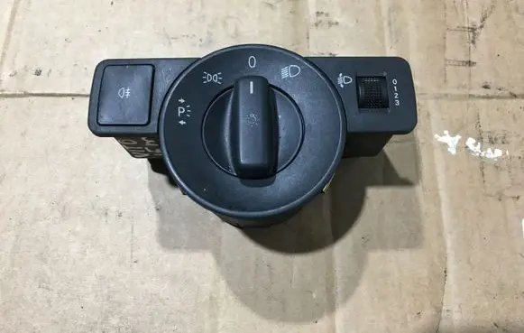Mercedes-Benz Vito Viano W447 Light switch A4476891039