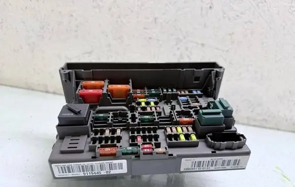 BMW 1 E81 E87 Fuse module 9119445 911944502