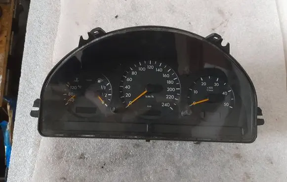 Mercedes-Benz ML W163 Speedometer (instrument cluster) a1635407611 1635407611
