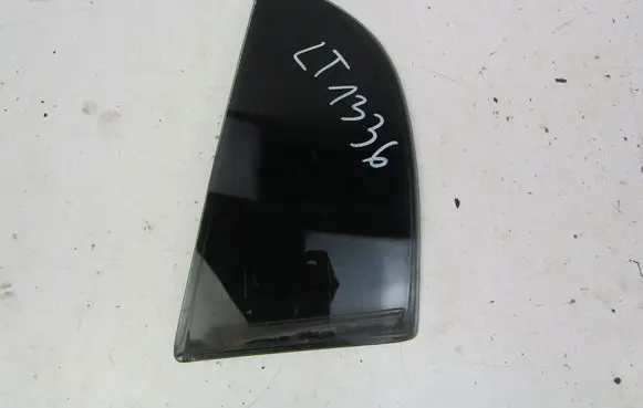 Opel Astra G Rear side window 