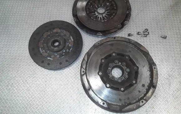 Toyota Corolla Verso AR10 Clutch set kit 134500R010 3125005120