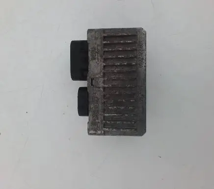 Opel Insignia A Glow plug pre-heat relay 55574293