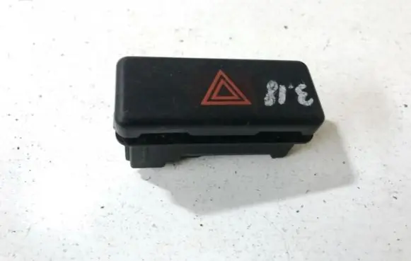 BMW 5 E39 Hazard light switch 8350947 qc94