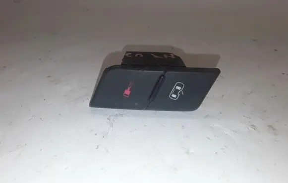 Audi A4 S4 B6 8E 8H Central locking switch button 8E29621085PR NOTCODE