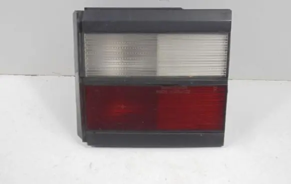 Volkswagen PASSAT B3 Rear/tail lights 333945108