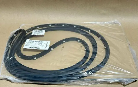 Skoda Octavia Mk4 Rubber seal front coupe door 5E3837697B 15647
