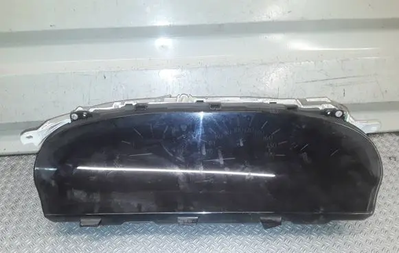 Toyota Previa (XR30, XR40) II Speedometer (instrument cluster) 838002J010