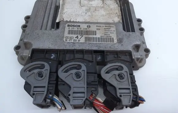 Peugeot 406 Engine control unit/module 0281010390 9647785880