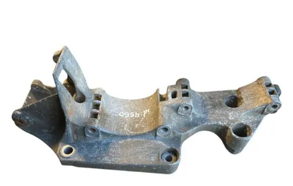 Skoda Octavia Mk1 (1U) Engine mounting bracket 06A903141H